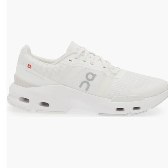 ON Cloudpulse Training Shoe (Men) size 7 - Picture 3 of 6